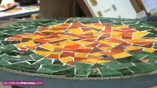 Relooker une table bistrot avec une mosaïque.mp4