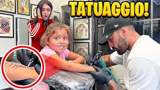 ILARY SI È TATUATA IL NOME DEL SUO RAGAZZO CON ZIA NICOLE SENZA DIRLO A PAPÀ STEFANO!