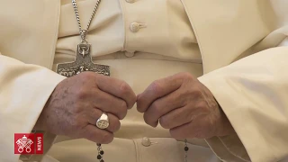 Il Rosario, la preghiera del cuore per il Papa