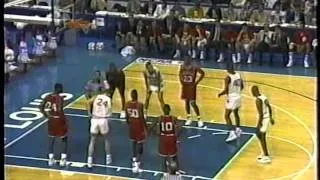 03/25/1993 NCAA Midwest Regional Semifinals:  #4 Louisville Cardinals vs.  #1 Indiana Hoosiers