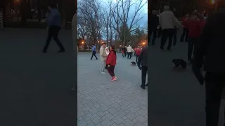 Танцы в Краснодаре в гор парке .