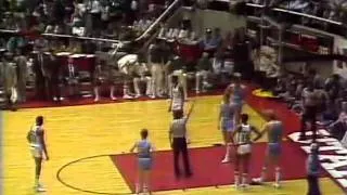 Magic Johnson dunks on Bob Heaton (1979 NCAA Championship Game)