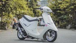 All white Stance AF18 Honda Dio 1 84cc 2-Stroke