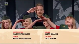 Girl Accidentally Does The Nazi Salute On National TV