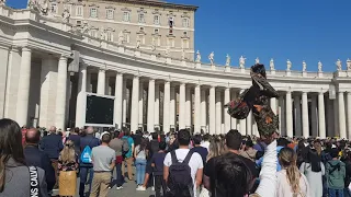 Papa Francesco Santa Messa 17 ottobre 2021 | Walking Tour of Rome [4K]