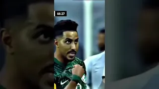 سالم الدوسري يهين الاعب الذي قام بعرقلته 🔥⚔