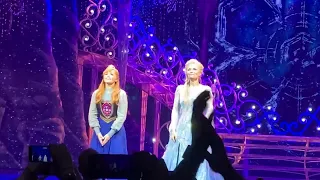 Final Performance exit & bows for Steph McKeon (Anna) with Samantha Barks Frozen the Musical London