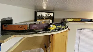 Dangerous S-Turn on Layout, but works well - Wall Train 50