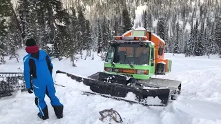 а так спасают горные снегоходы в Мурманске