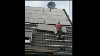 Zwei Tipps um eine Solar PV Anlage zu erden und effektiv Dachpfannen zu flexen.