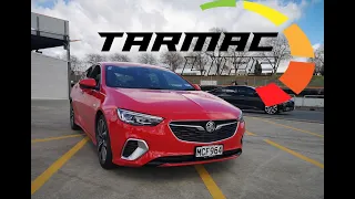 Holden Commodore VXR on Pukekohe Racetrack