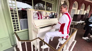 Disneys Piano Neal at Casey’s Corner playing You’ve Got a Friend in Me from Toy Story