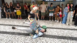 A VOVÓ 👵 FICOU MUITO DOIDONA E PISA NA CABEÇA DO CONTOR DE PISEIRO VEJA O QUE ACONTECEU