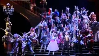 "The Phantom of the Opera" makes strong comeback in Shanghai