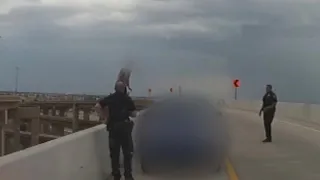 Fort Worth officers save woman threatening to jump of bridge