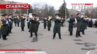 Славянск   концерт Военного оркестра 05