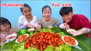 Hôm nay Mai và Hiền đi ra chợ hoa ngày Tết, Ăn hết mâm Xúc Xích nướng cùng Hiền & Hậu #ngocmaivlog