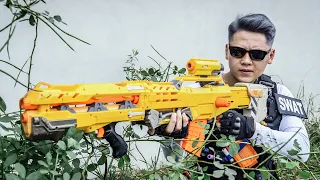 SEAL X Nerf War : Captain SWAT Warriors Nerf Guns Fight Crime Dr Lee Crazy In Container