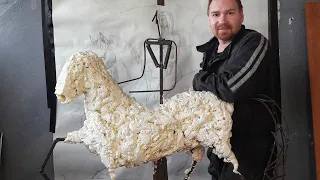 Делаю Скульптуру Коня Показываю Полностью Процесс Работы над Скульптурой Прокладка Монтажной Пеной