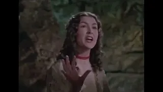 Bir qalanın sirri (film, 1959).Kosa bunu da daşa döndər.Qısa fraqment
