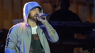 ASL Interpreter Signed Eminem's Raps At Lightning Speed