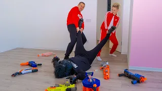 Nerf-GUN. Он ДЫШИТ...НЕ равное сражение.He is still BREATHING.