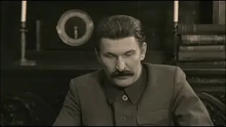 Сталину что то мешает | 6 кадров