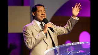 Pastor Chris Oyakhilome Singing in Tongues - 12 Hours