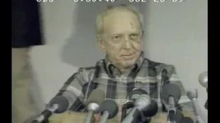 Captain Alfred Haynes Describes United Flight 232 Crash - CBS Evening News - July 25, 1989