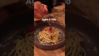 Aglio E Olio 10 Minute Pasta!