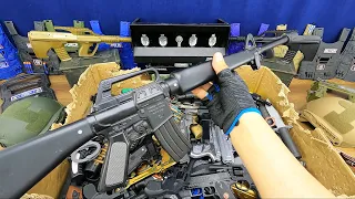 M16A4 Rifle, AWM Sniper, Uzi, Shotgun, Mini M416, Revolver / Box of Equipment - Toy Guns