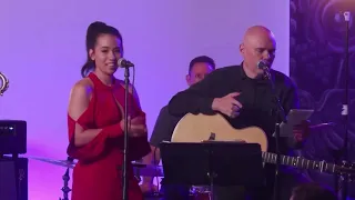 Billy Corgan & Chloe Mendel - With A Little Help From My Friends (Beatles) {Highland Park Benefit}