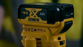 Электрофрезер DeWALT DCW600N-XJ