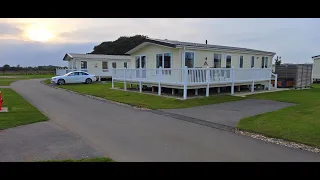 2 Bedroom Lodge with Hot Tub South Cliff Holiday Park Bridlington