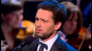 Julian Ovenden & Sierra Boggess sing 'If I Loved You' - John Wilson conducts