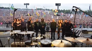 Selfie Jeff Lynne's ELO Live with Rosie Langley and Amy Langley, Glastonbury 2016