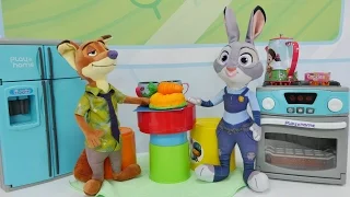Видео про игрушки из Зверополис. Лис в гостях у кролика