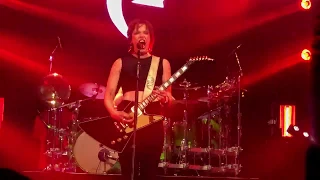 Halestorm | Uncomfortable - live in St. Charles 10/20/19 (60fps)