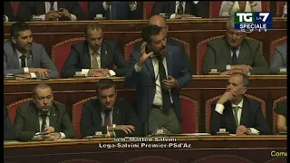 L'intervento di Matteo Salvini in Senato: 'Rilancio, amici del M5S tagliamo 345 parlamentari e ...