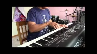 yamaha mox8 (piano test)