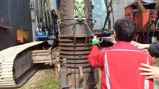 Delmag make diesel hammer operating