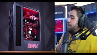 Auronplay reaccionando de cuando se esta creando su nueva pc😮😮