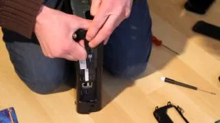 How to open the Xbox 360 E (superslim)