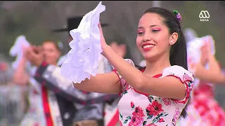 El esquinazo de cueca que dio inicio a la Parada Militar 2019