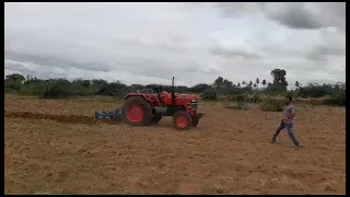 Mahindra 585 di yuvo tech+