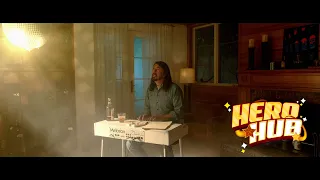 Studio 666 : Dave Grohl & Lionel Richie Hello Scene