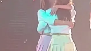 Look at how soft jihyo kissed sana 😔 I’m devastated