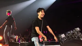 180922 bts – so what @ love yourself tour in hamilton