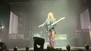 Giant Peach by Wolf Alice (Bexhill - 5 March 2022)