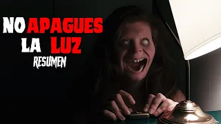 CUANDO LAS LUCES SE APAGAN 😈 (Lights Out) | RESUMEN EN 16 MINUTOS